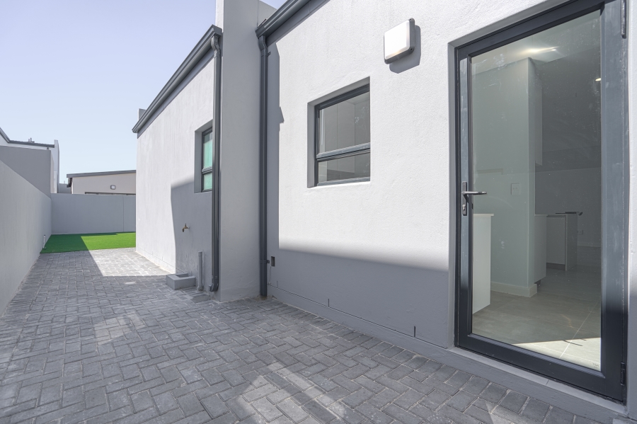 4 Bedroom Property for Sale in Sandown Western Cape